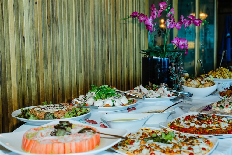 Sunday Buffet at Bay Lodge